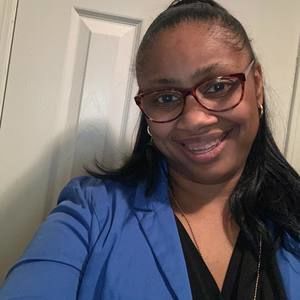 Meet your Posher, Carlita
